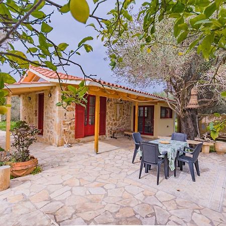 Dreamy Stone House Villa Pesadha ภายนอก รูปภาพ
