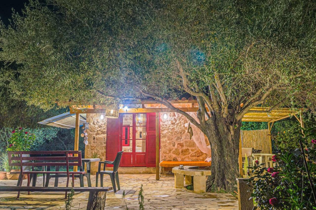 Dreamy Stone House Villa Pesadha ภายนอก รูปภาพ